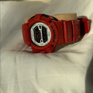 Used Men’s Casio digital mudman Red G-Shock watch